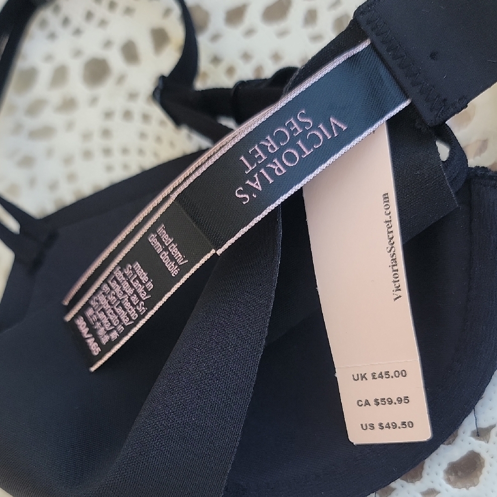 Victoria's Secret Black Bra - Picture 7 of 9